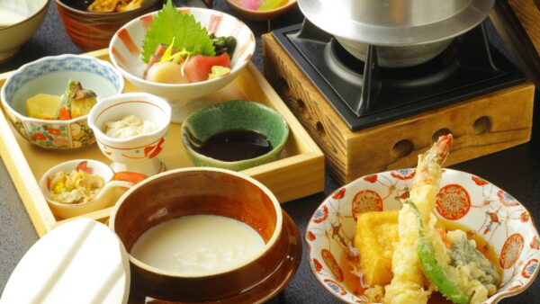 魚信「季節の会席コース」