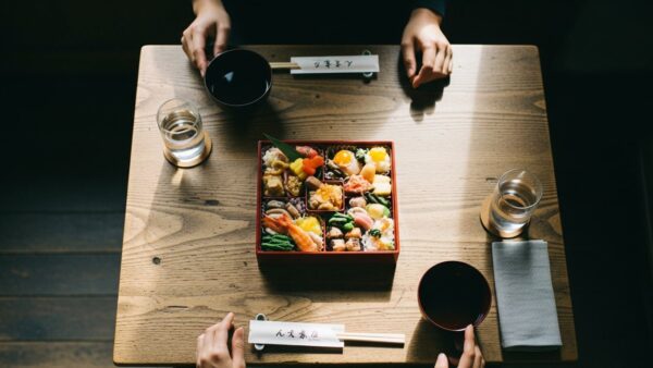 岡崎で七五三の仕出し弁当。神社のお参り後は自宅でゆっくりお祝いを