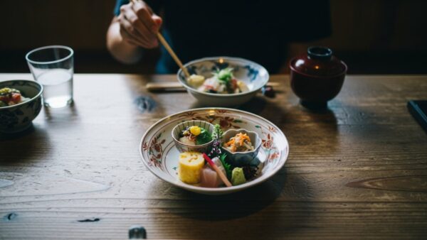 岡崎でのハレの日には、やはり伝統的な和食がふさわしいのでしょうか？