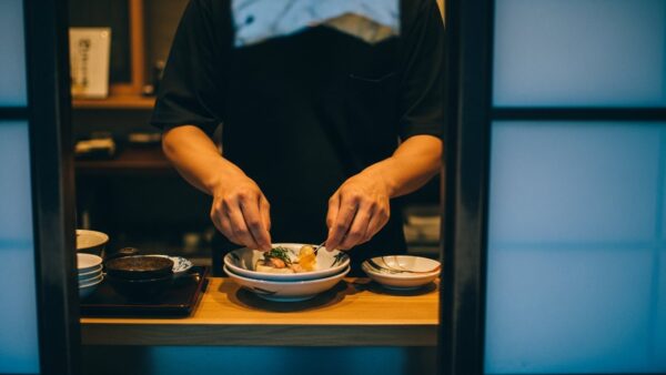 岡崎で大切な人の誕生日ディナー、周りを気にせず過ごせる個室はありますか？