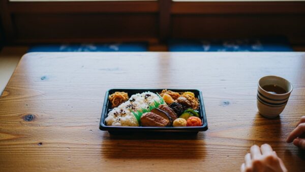大手宅配弁当にはない、岡崎の和食店が作る弁当への並々ならぬ本音