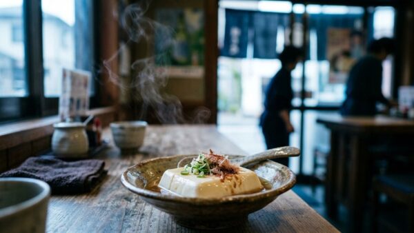 岡崎で三河産大豆から手作り豆腐ができるまで。早朝の工房に密着してみた