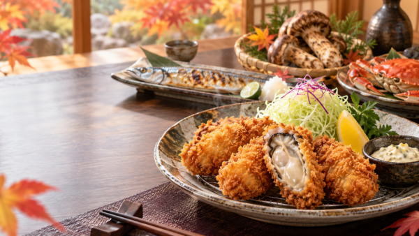 10月から広島産大粒カキフライ始まります｜秋刀魚・松茸・ワタリ蟹も楽しみな秋の魚信